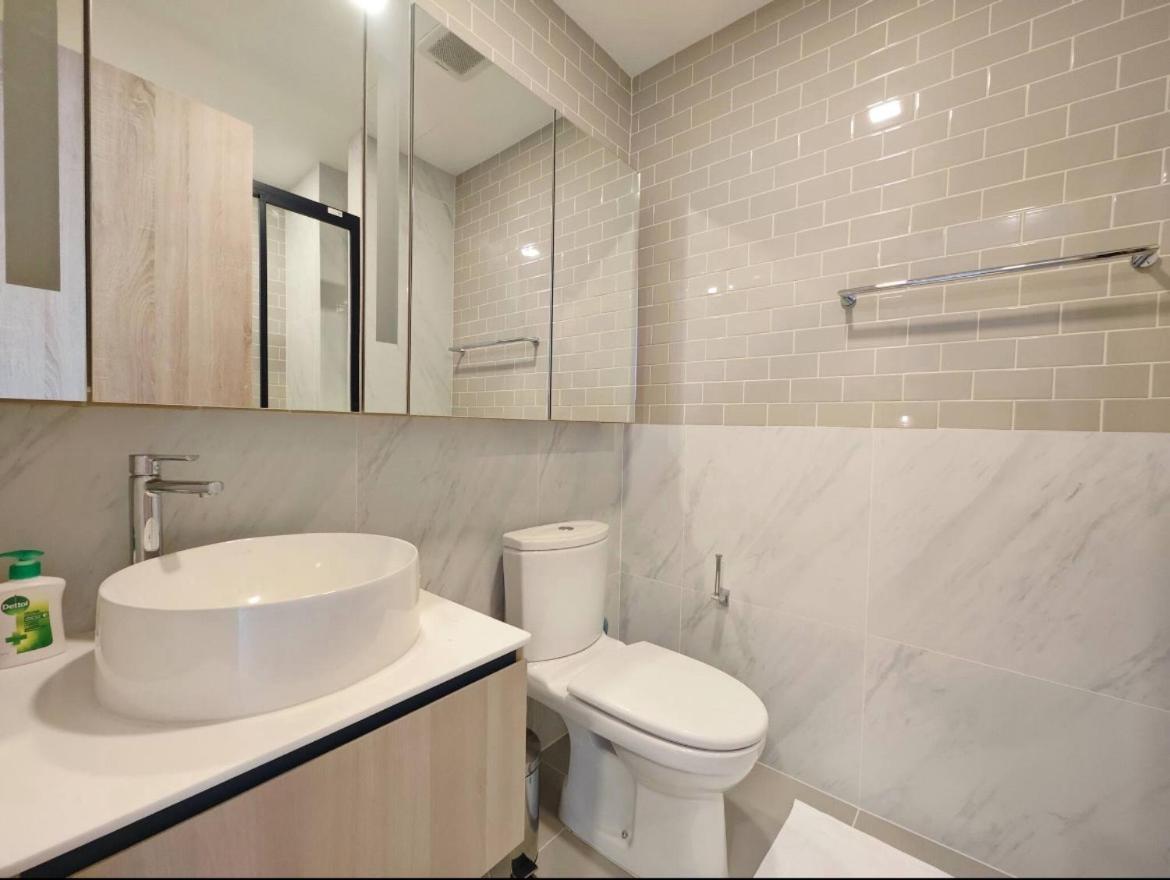 Apartment 市中心thanon Phaya精品公寓 *