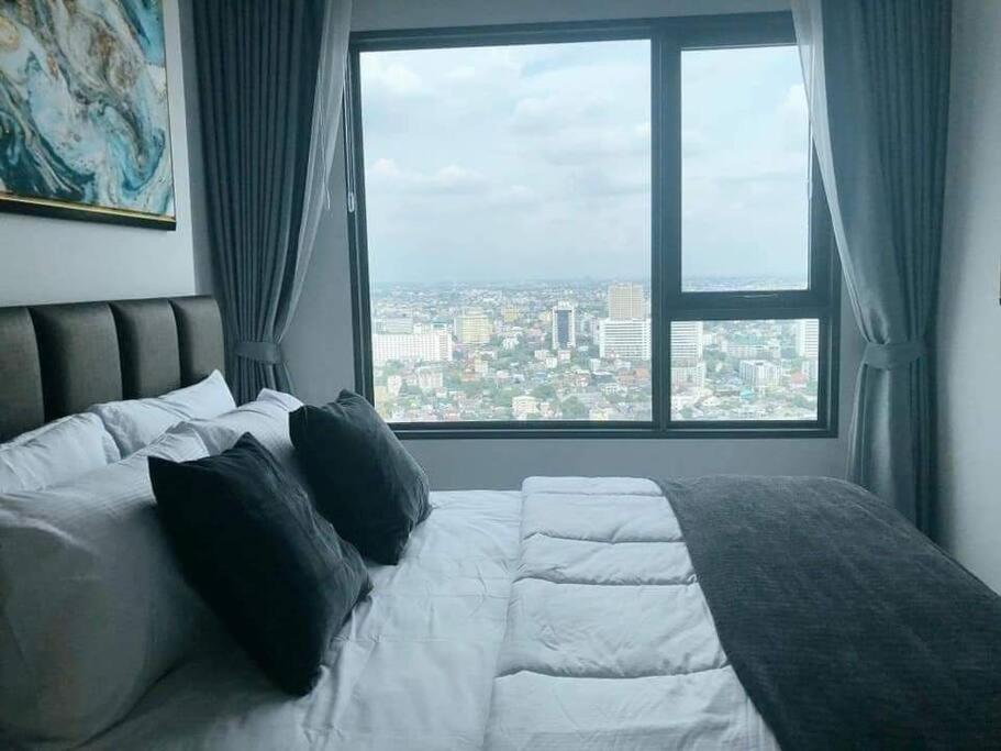 1 Bedroom Plus@42th Fl /2-3 Min Walk To Bts Mrt Ladprao Apartment *