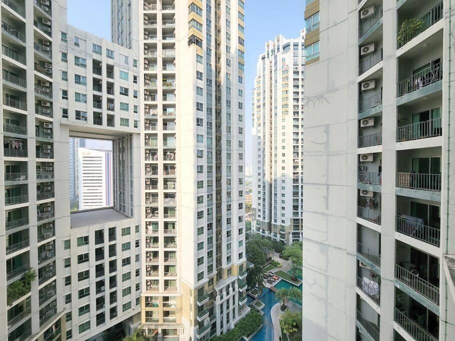 3 Bed 2 Bath Unit Near Jodd Fair Market