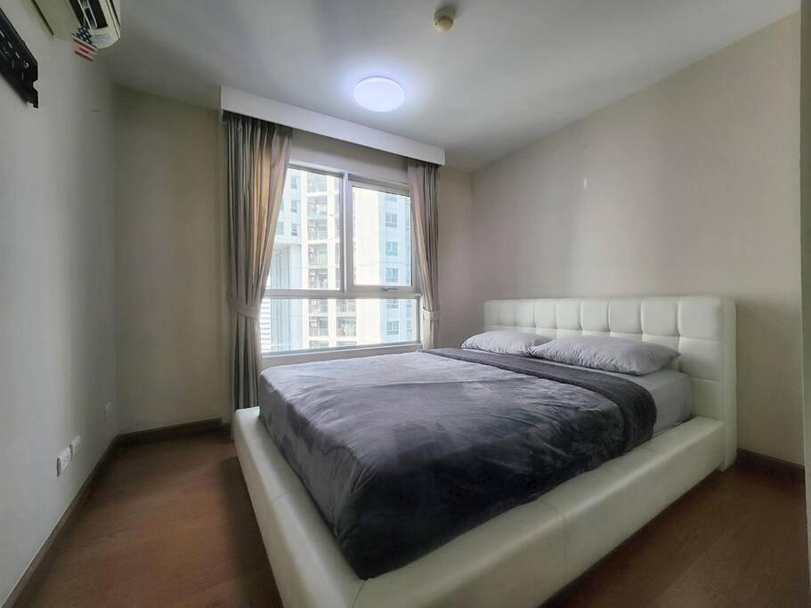 3 Bed 2 Bath Unit Near Jodd Fair Market Apartment *
