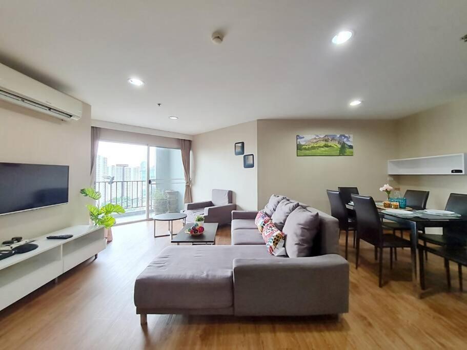Luxury Signature 3br/wifi/pool Apartment *