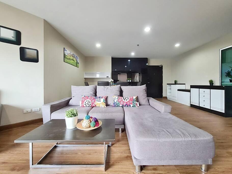 Luxury Signature 3br/wifi/pool Apartment