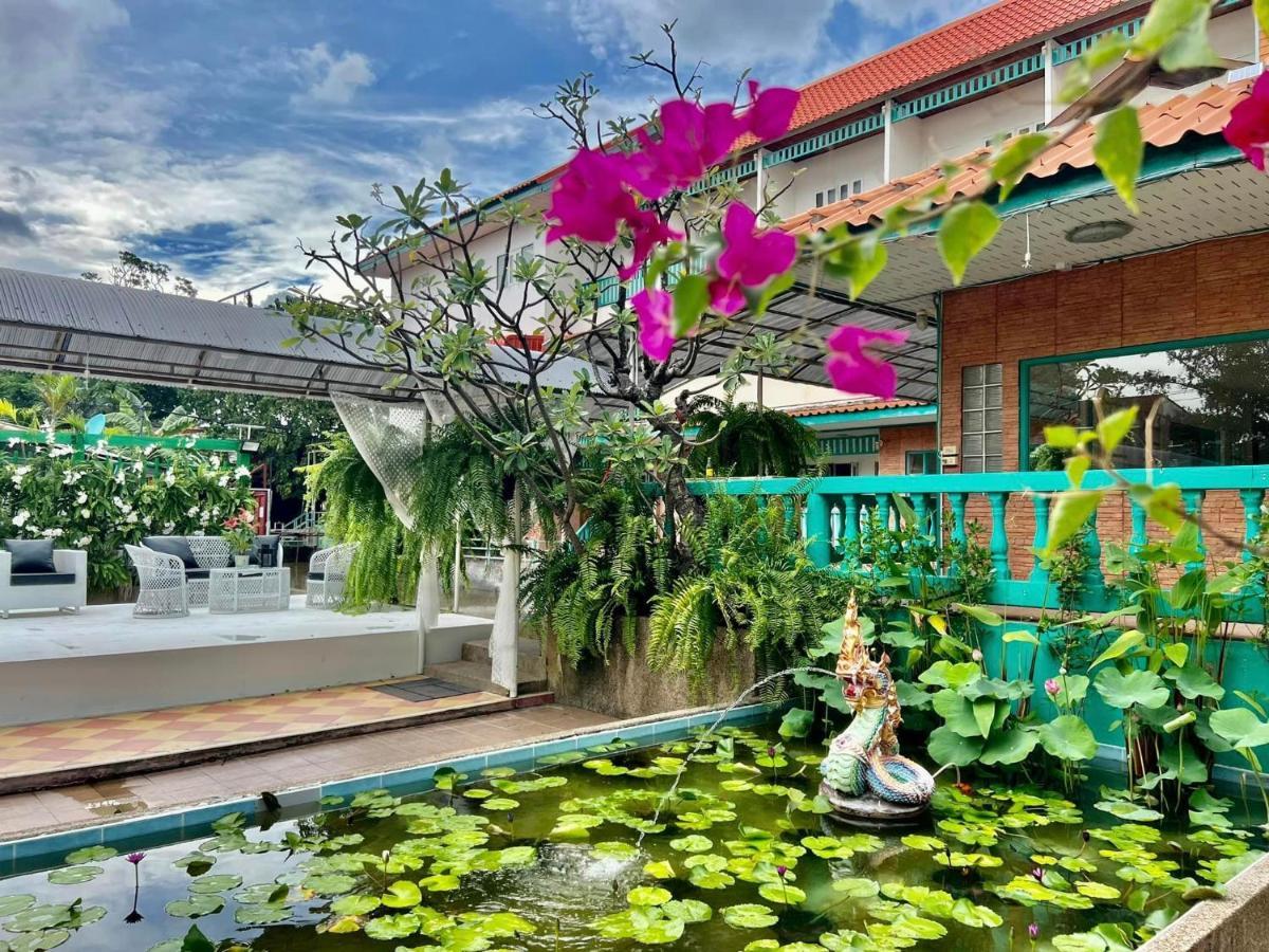 Baan Sood Soi 1 บ้านสุดซอย เรซิเด้นท์ 1 Hostel