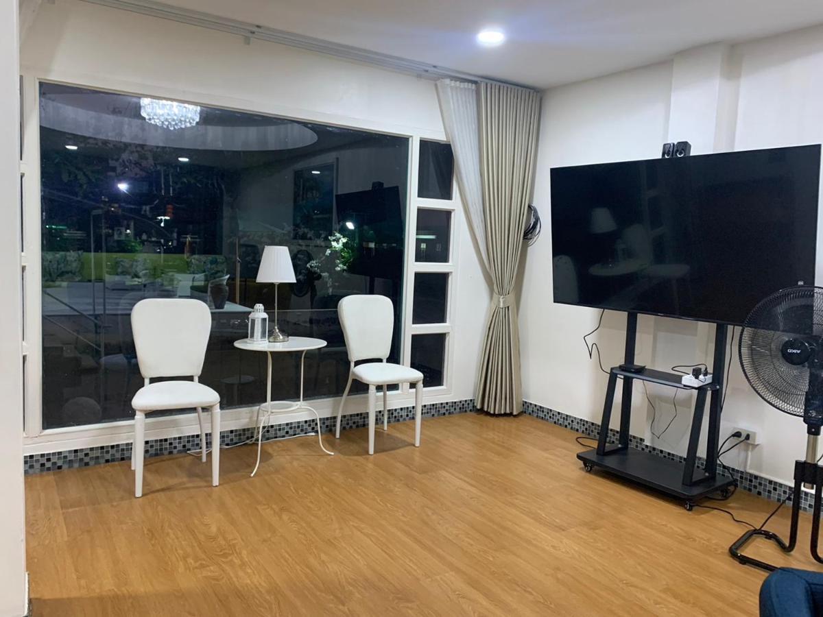 Baan Sood Soi 1 บ้านสุดซอย เรซิเด้นท์ 1 Bangkok