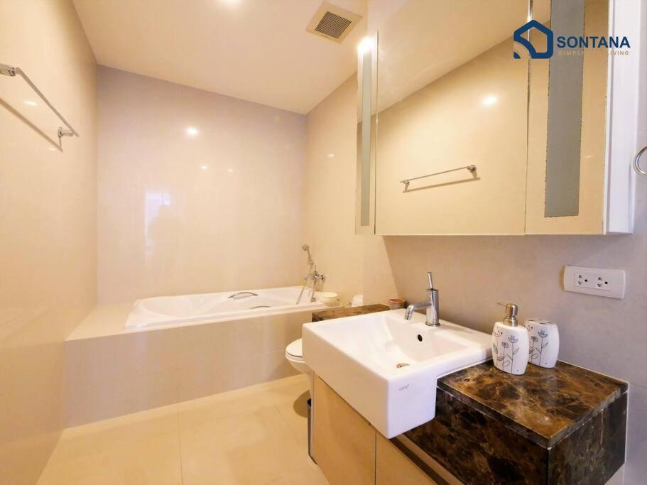 Apartemen Expansive Modern - Bts Phrom Phong - Ultra Fast Wifi *