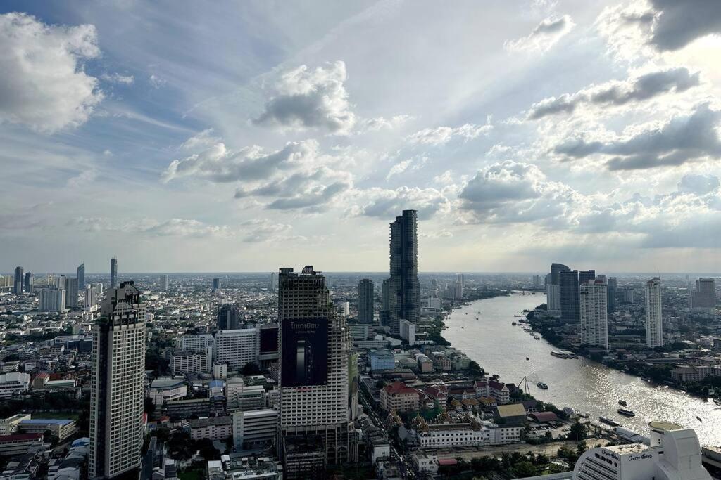 View, Big Apartment, Great Location Apartemen