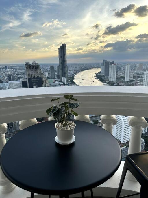 View, Big Apartment, Great Location