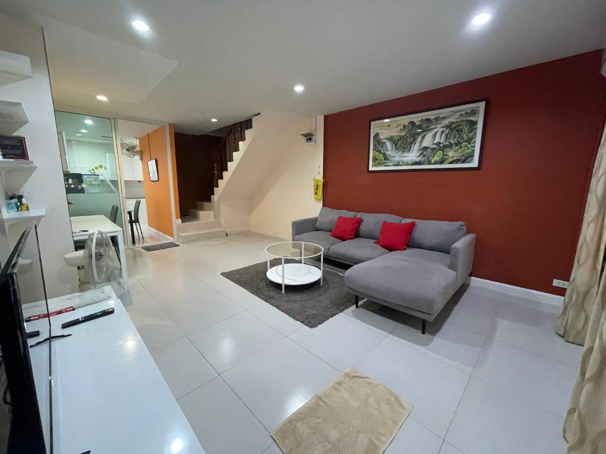 Townhouse 2 Floors @lertubon Watcharaphon Apartment Bangkok