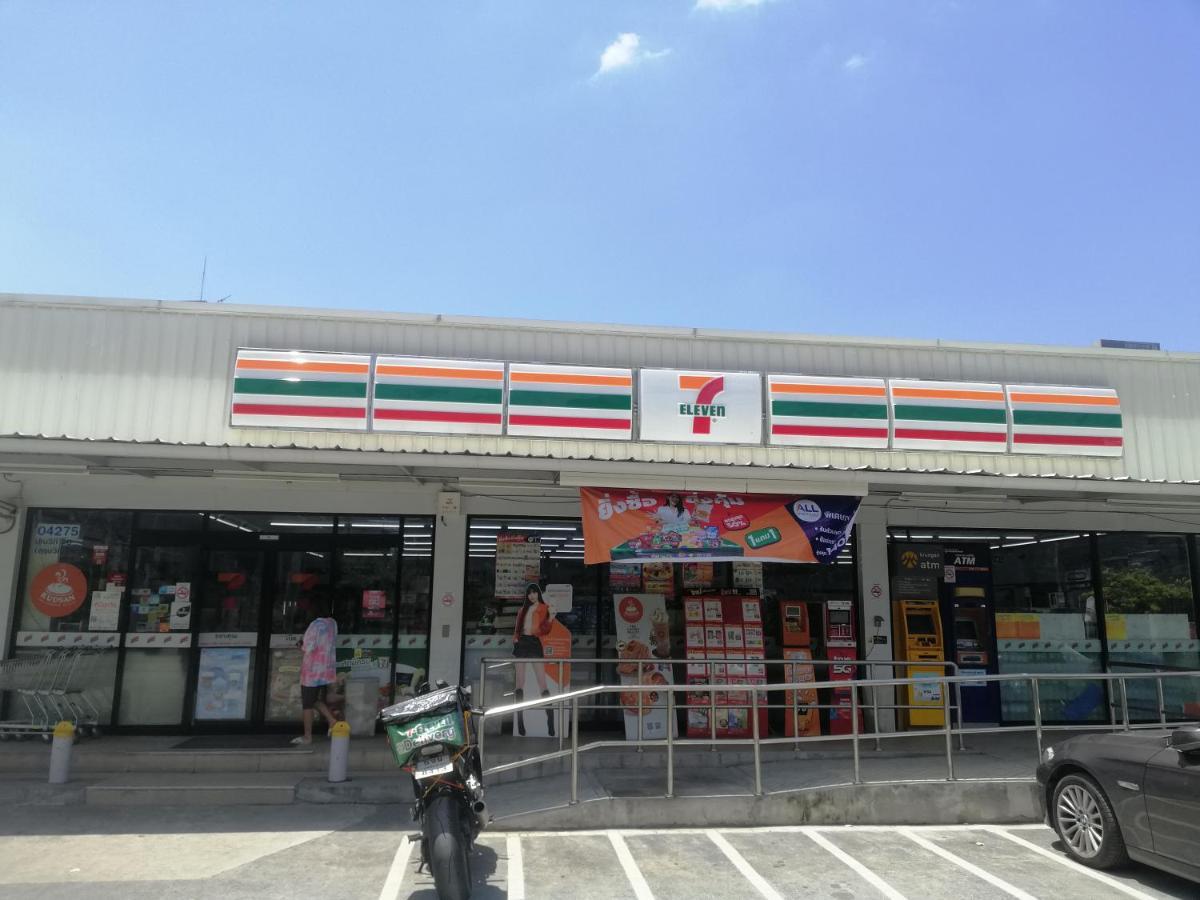 Sukhumvit​ 101 * Bangkok