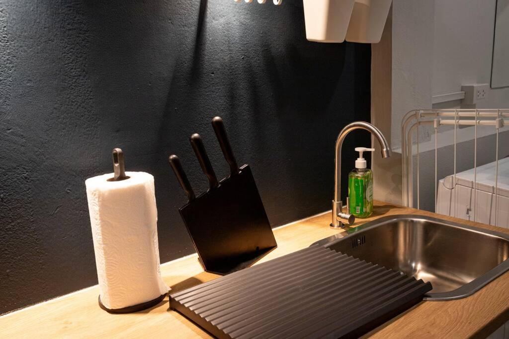 A3 Large Room, Full Facilities Apartment