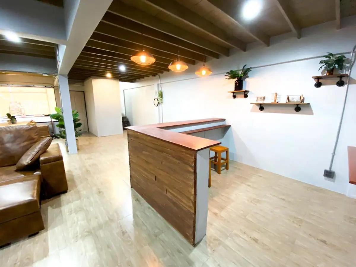 3br Entire House Next To Skytrain Vakantiehuis Bangkok
