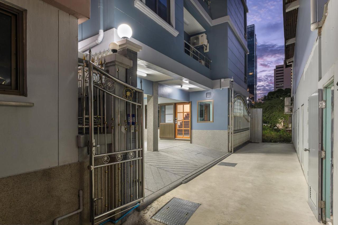 Rooftop Paradise Newly Built 900meters To Chidlombts And Central World Free Airport Pickup * Bangkok