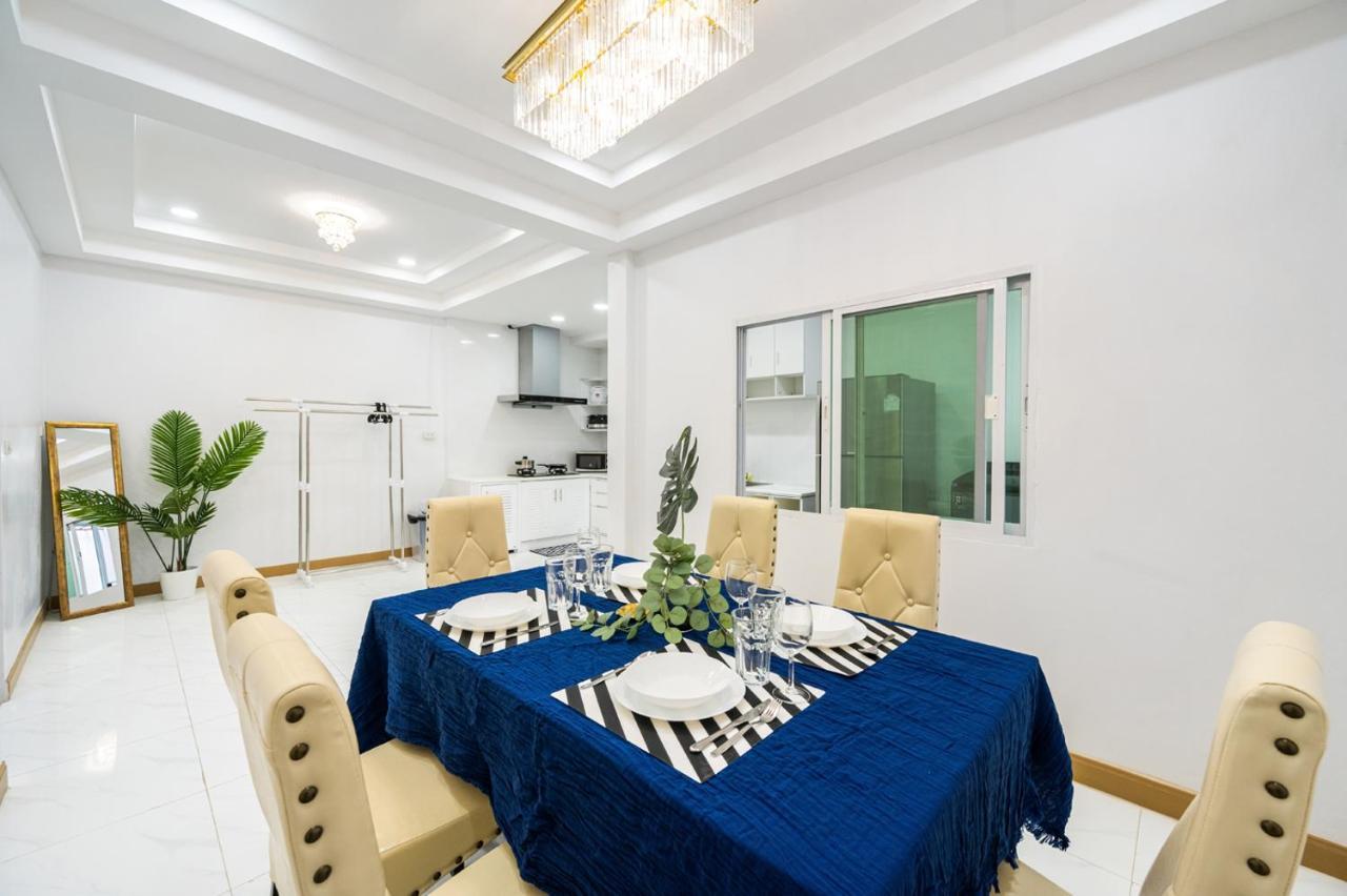 Miq Hk111-4br Ratchada-huaykwang 14pax Leilighet Bangkok