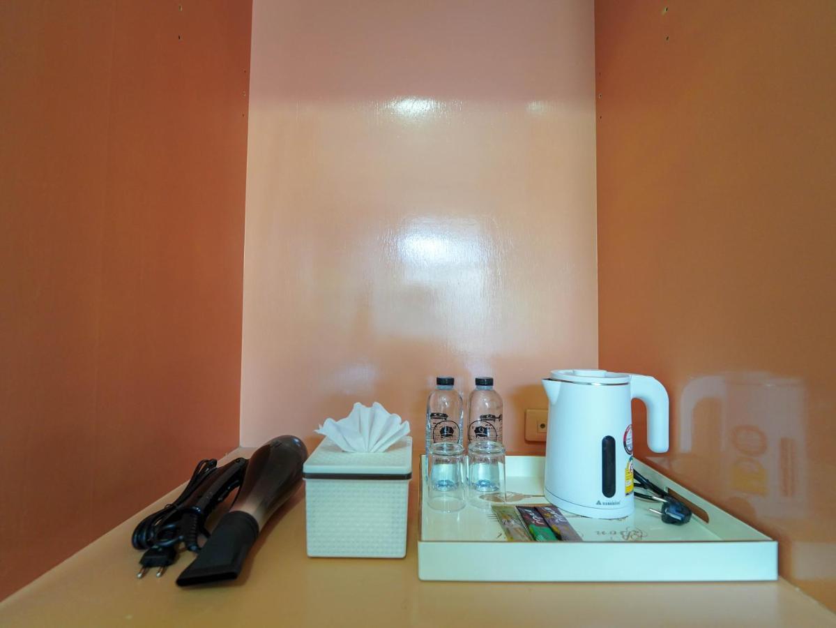 Roomquest Pratunam Hotel