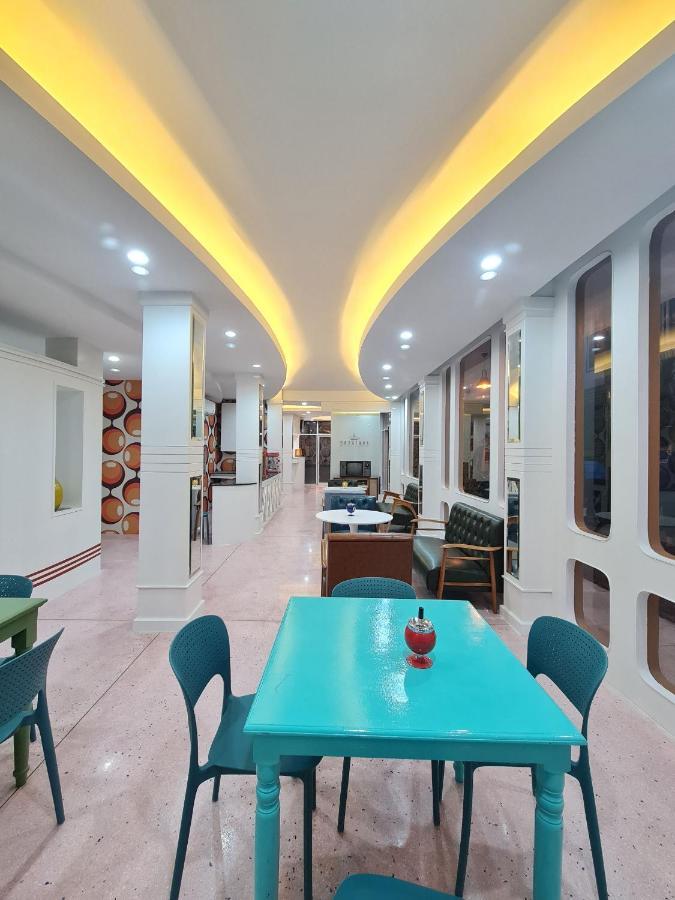 Hotel Roomquest Pratunam 4*