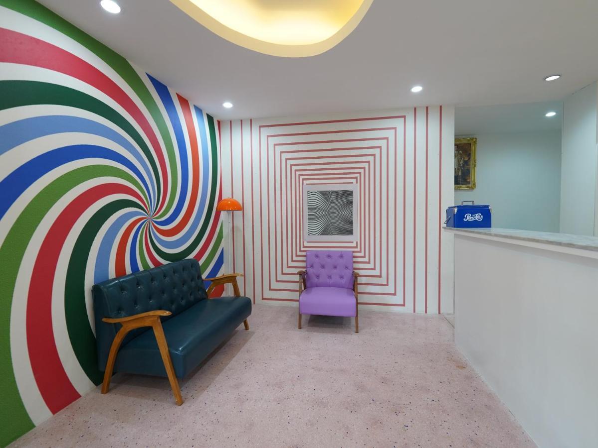 Roomquest Pratunam Hotel 4*