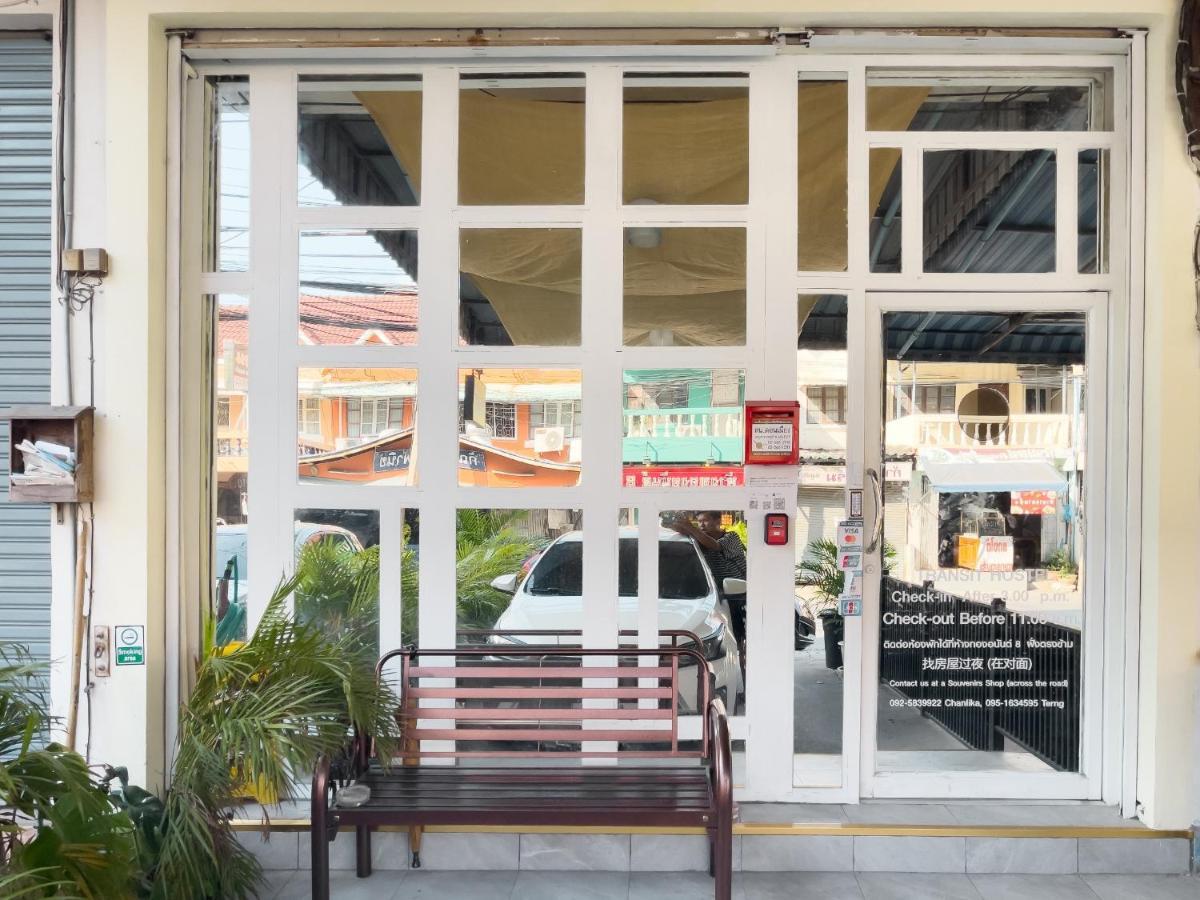 Transit Donmueang Airport Hostal Bangkok