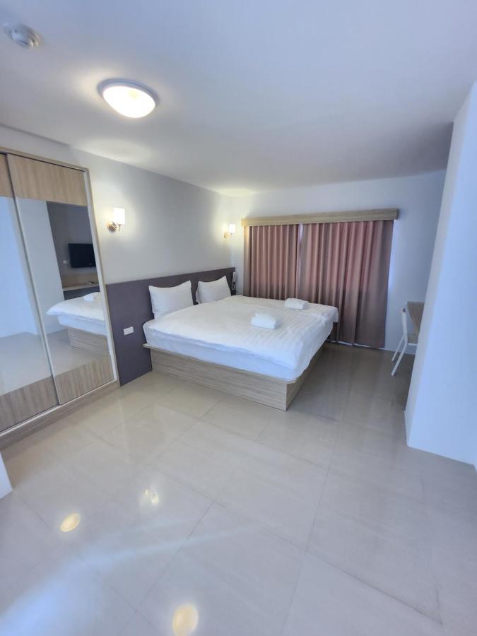 Hotell Prom Ratchada