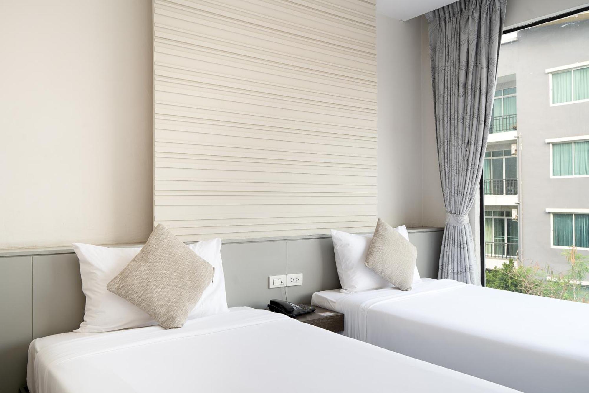 Leenova Hotell 5*