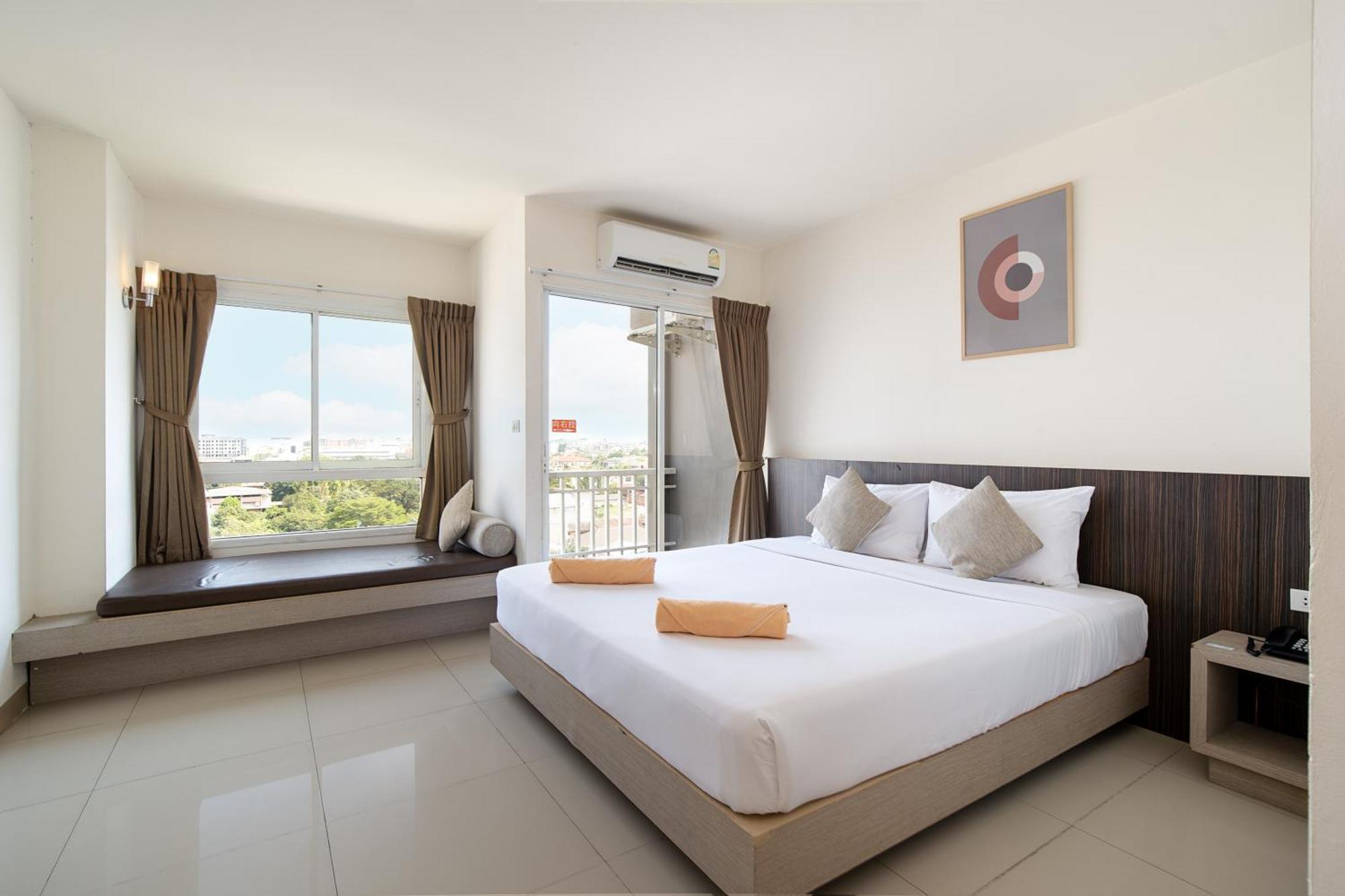 Leenova Hotell Bangkok