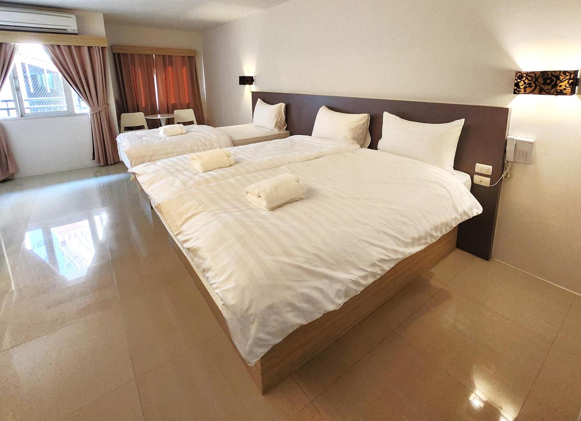 Prom Ratchada Hotell Bangkok