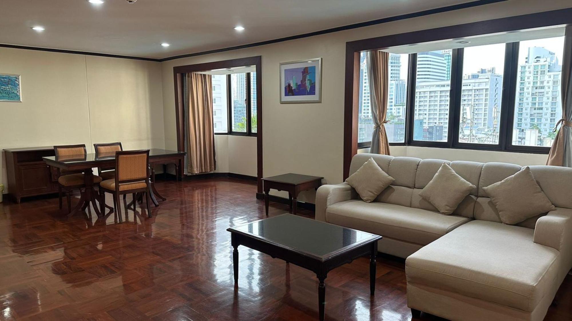 Appartement Omni Tower Cozy By Direct Bangkok