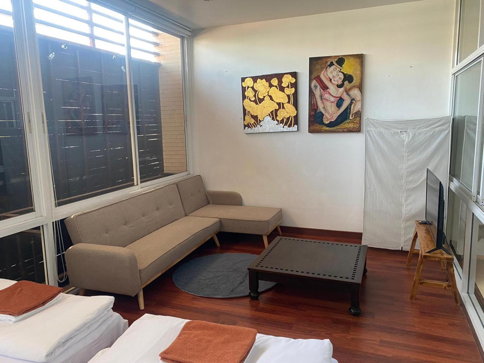 420 House- Up To 10 Guests In Bangkok. Hébergement de vacances