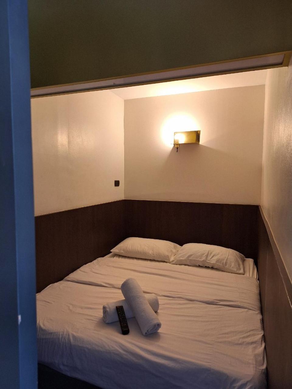 Hostel Four Sisters