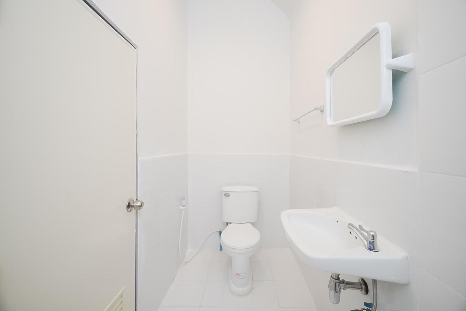 Mitr Yaowarat Apartamento *