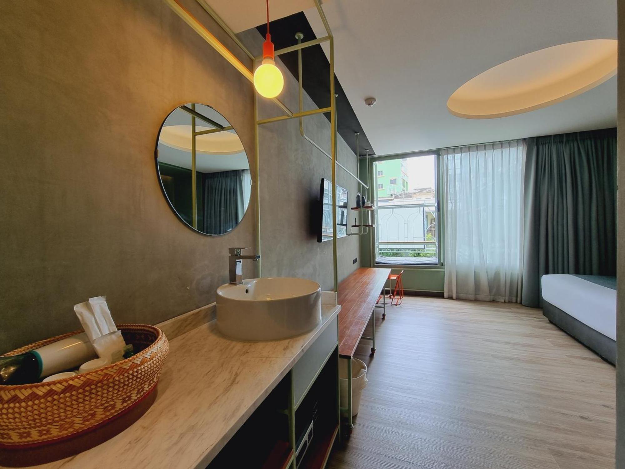 Samsen Street 4* Bangkok