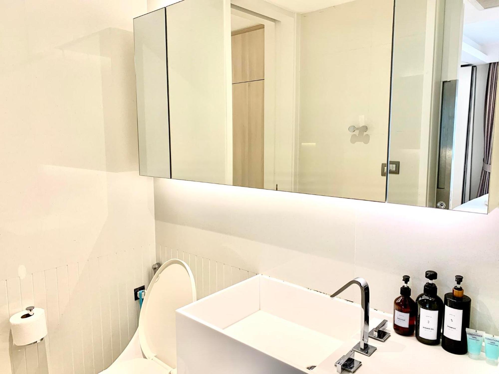 Sukhumvit 11#luxury#pool#gym#bts Nana&mrt Sukhumvit#1br#max2ppl Appartamento *