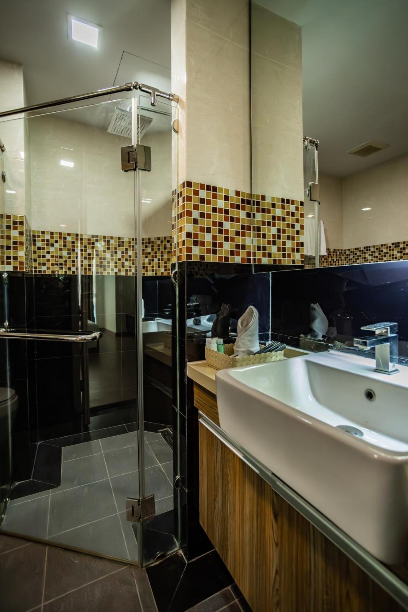 Ramada By Wyndham Ekamai Residences *