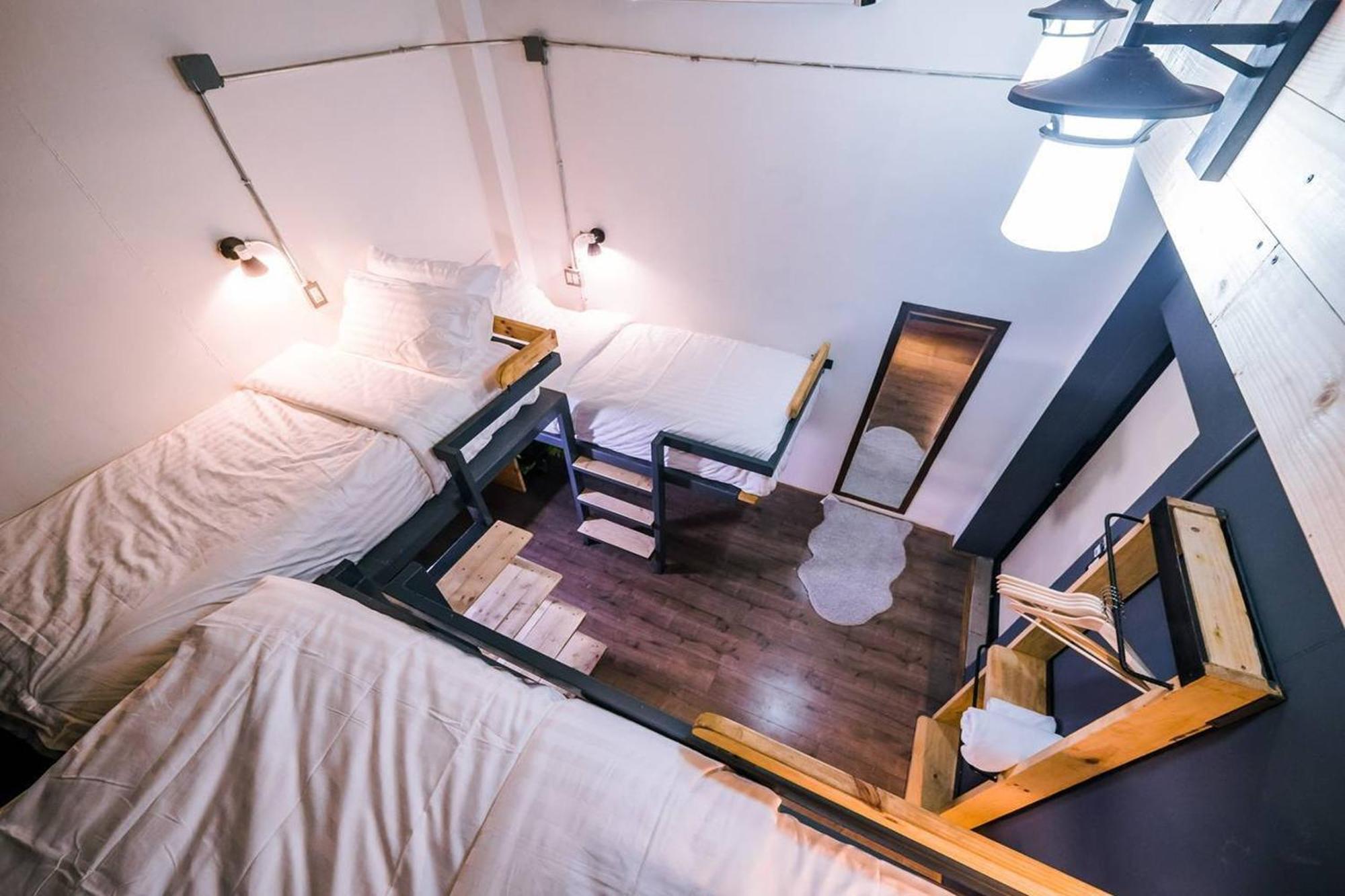 Zeds Hostel Bangkok