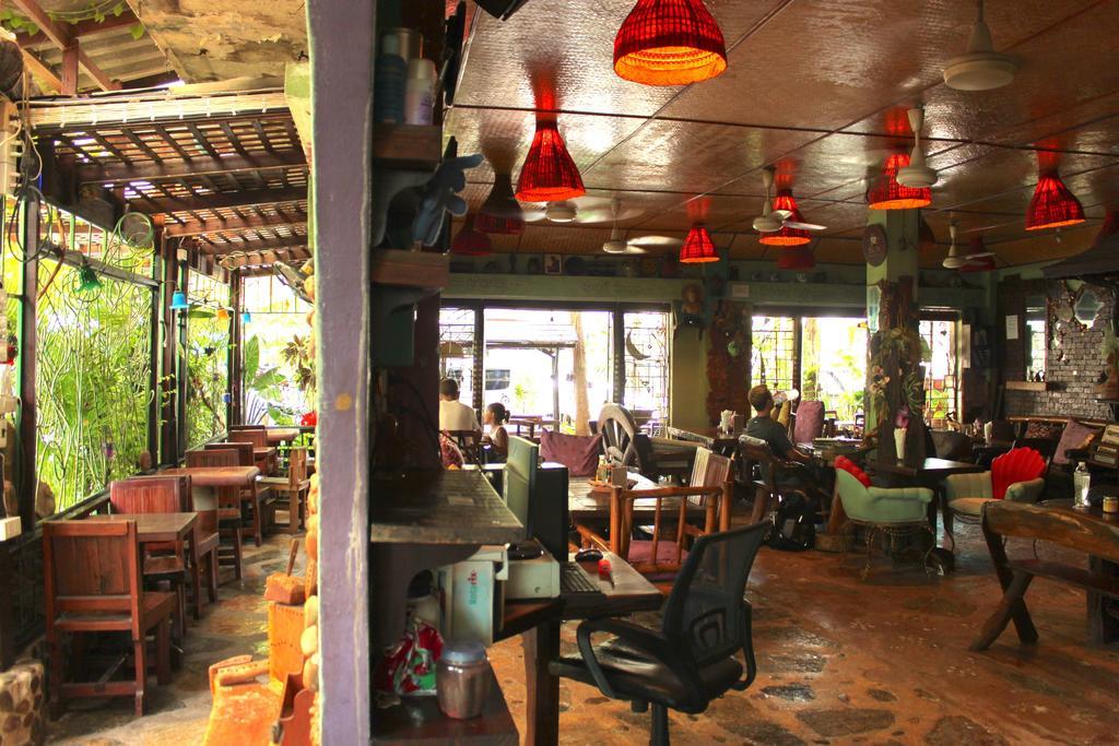 Shanti Guest house 2*