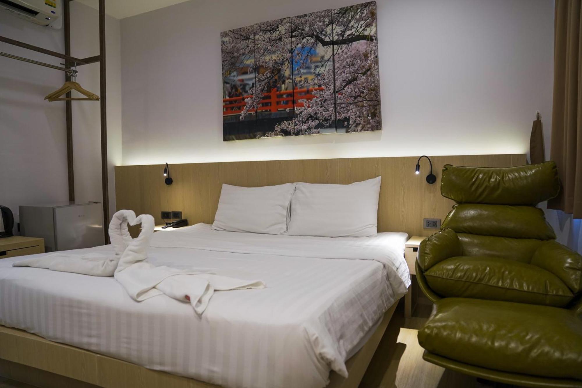 Sakura Sky Hotel 3*