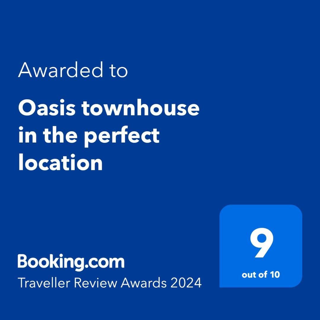Oasis Townhouse In The Perfect Location *