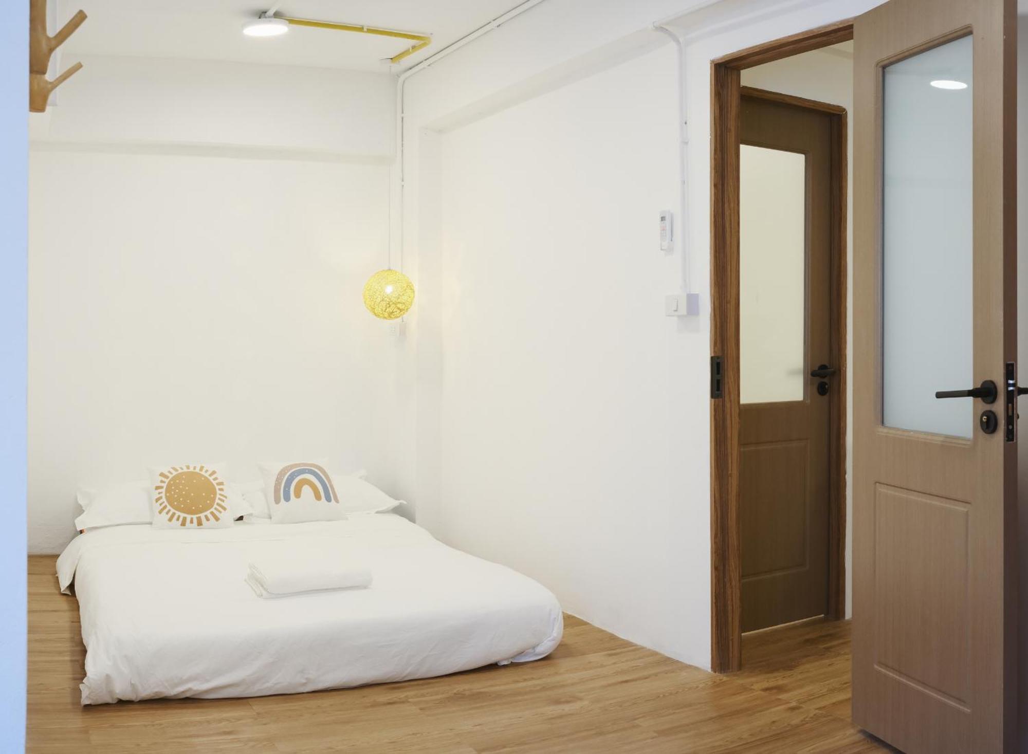 Hébergement de vacances Secret House In China Town 2br. Rare Find *