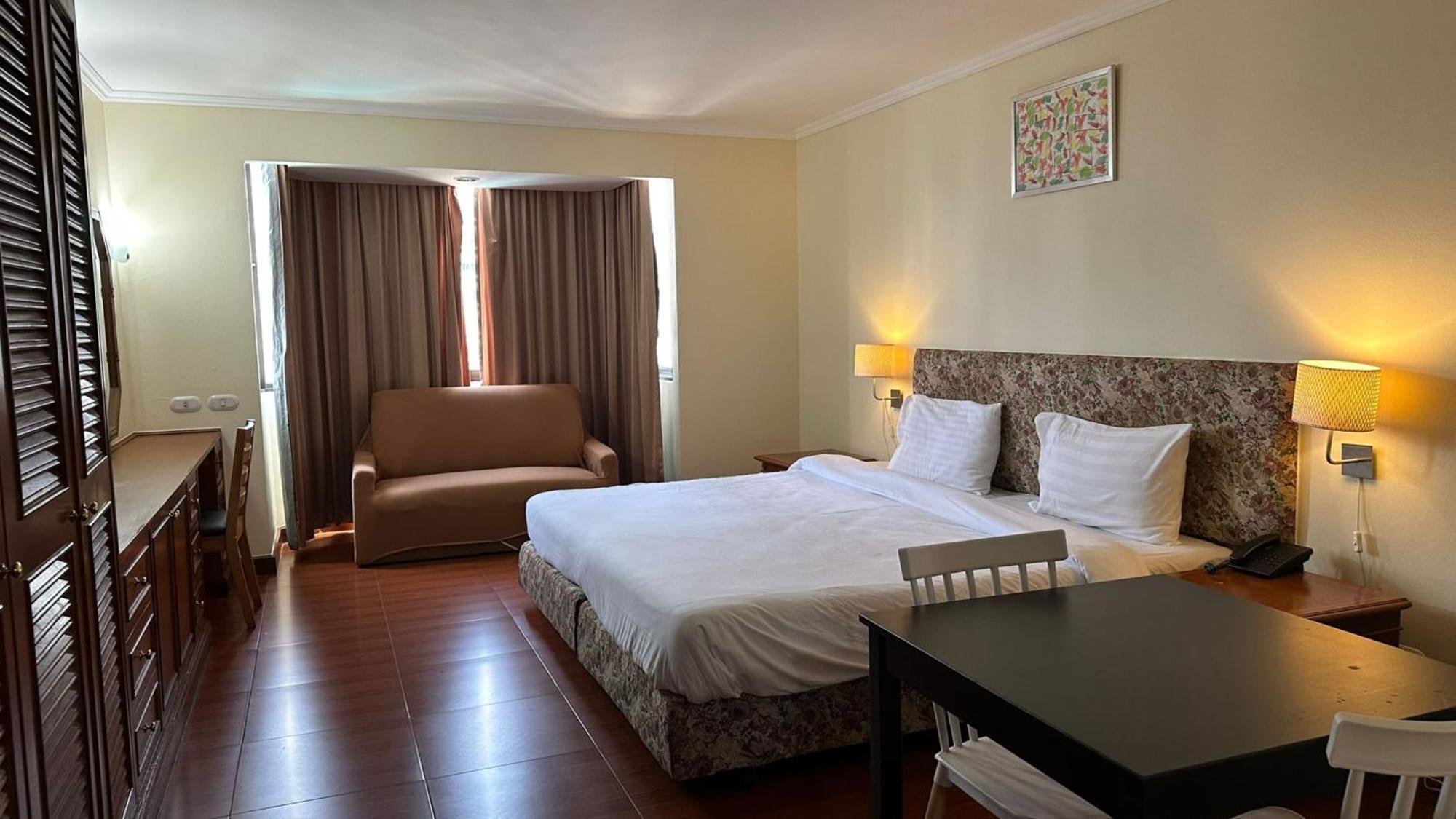 Căn hộ Omni Tower Sukhumvit Soi 4 Direct Bangkok