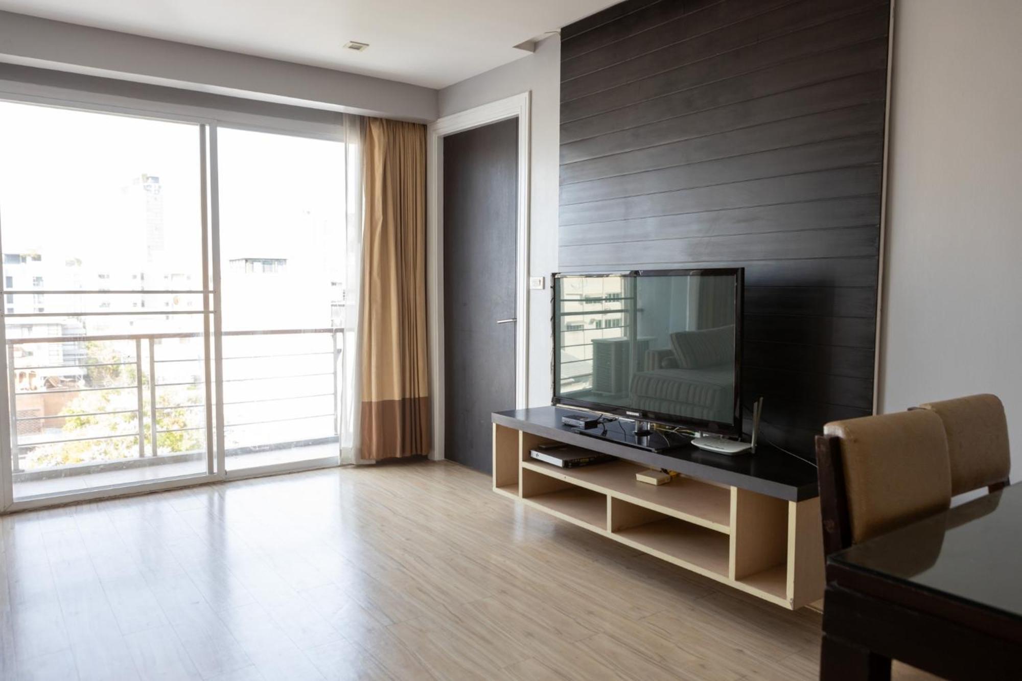 Go Thonglor 23 โกอินน์ ทองหล่อ 23 X * Bangkok