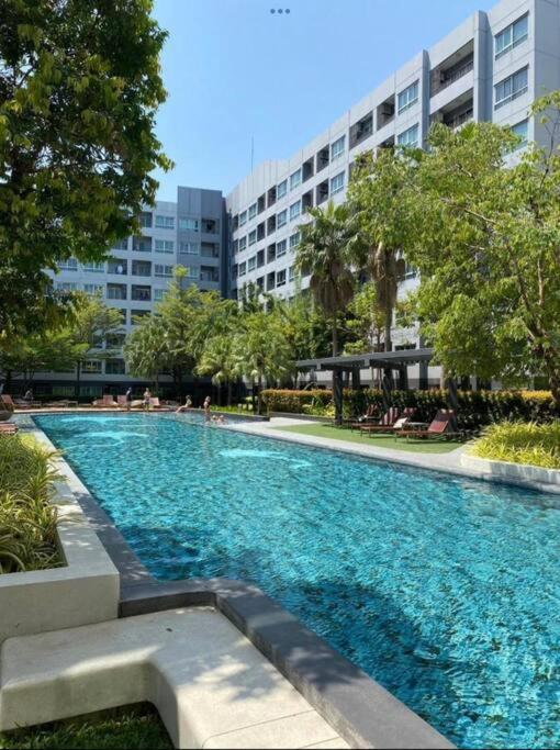 Private Luxury Flat At Sukhumvit Rd Subway