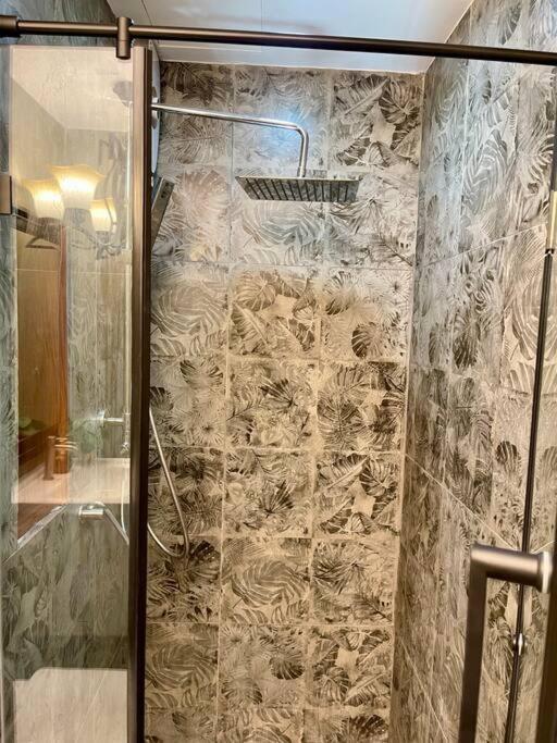 Private Luxury Flat At Sukhumvit Rd Subway *