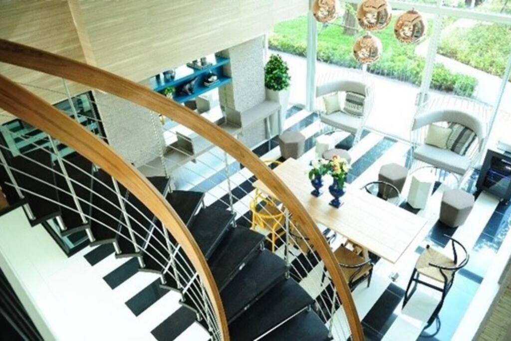 Private Luxury Flat At Sukhumvit Rd Subway Apartment *