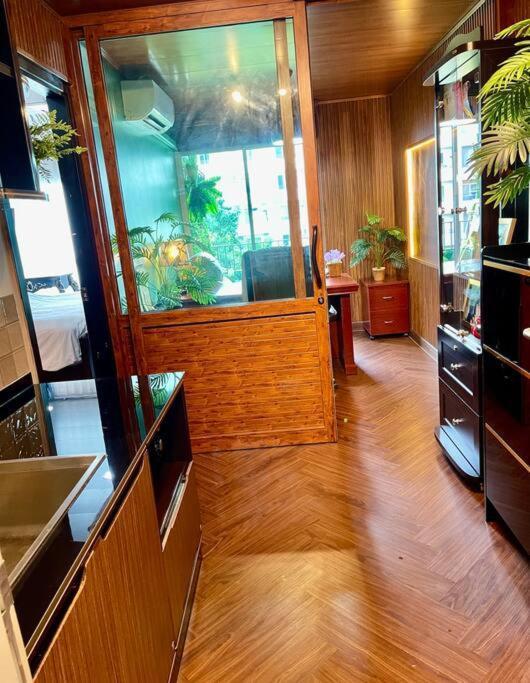 Private Luxury Flat At Sukhumvit Rd Subway Apartment