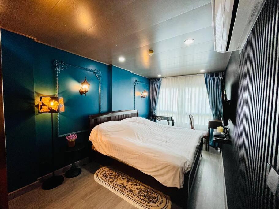 Private Luxury Flat At Sukhumvit Rd Subway Apartment