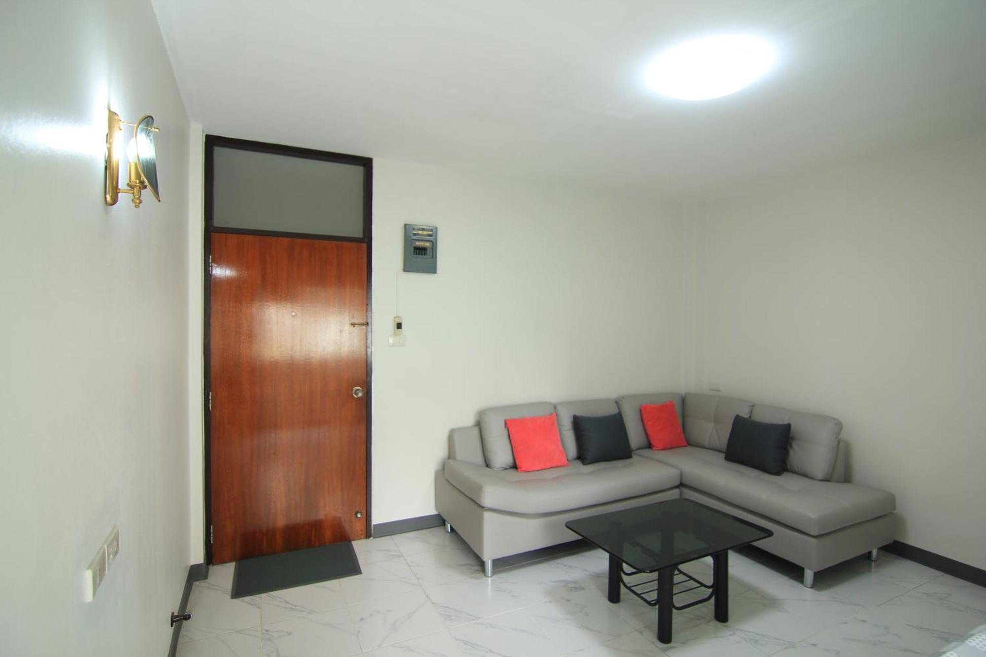 Manoo House G Apartment