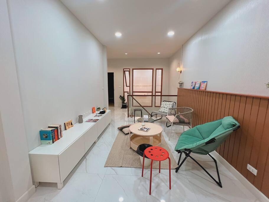 Holiday home Huai Khwang Fullmoon House__city Center Family Experience *