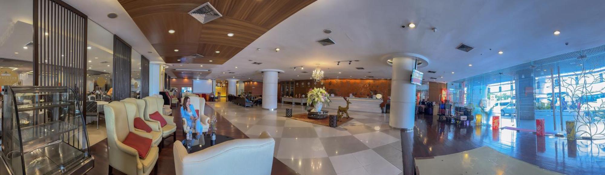 Princeton Khách sạn 4*