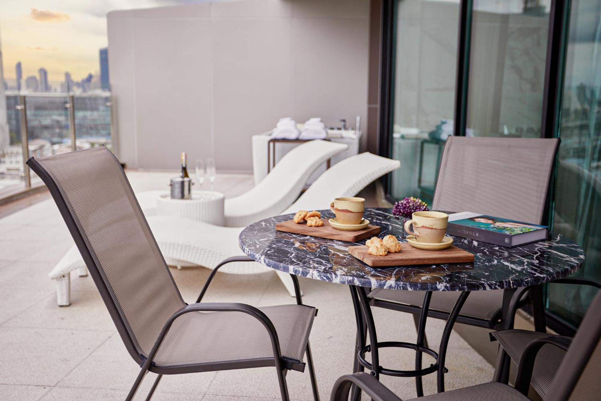 Khách sạn Valia 5*