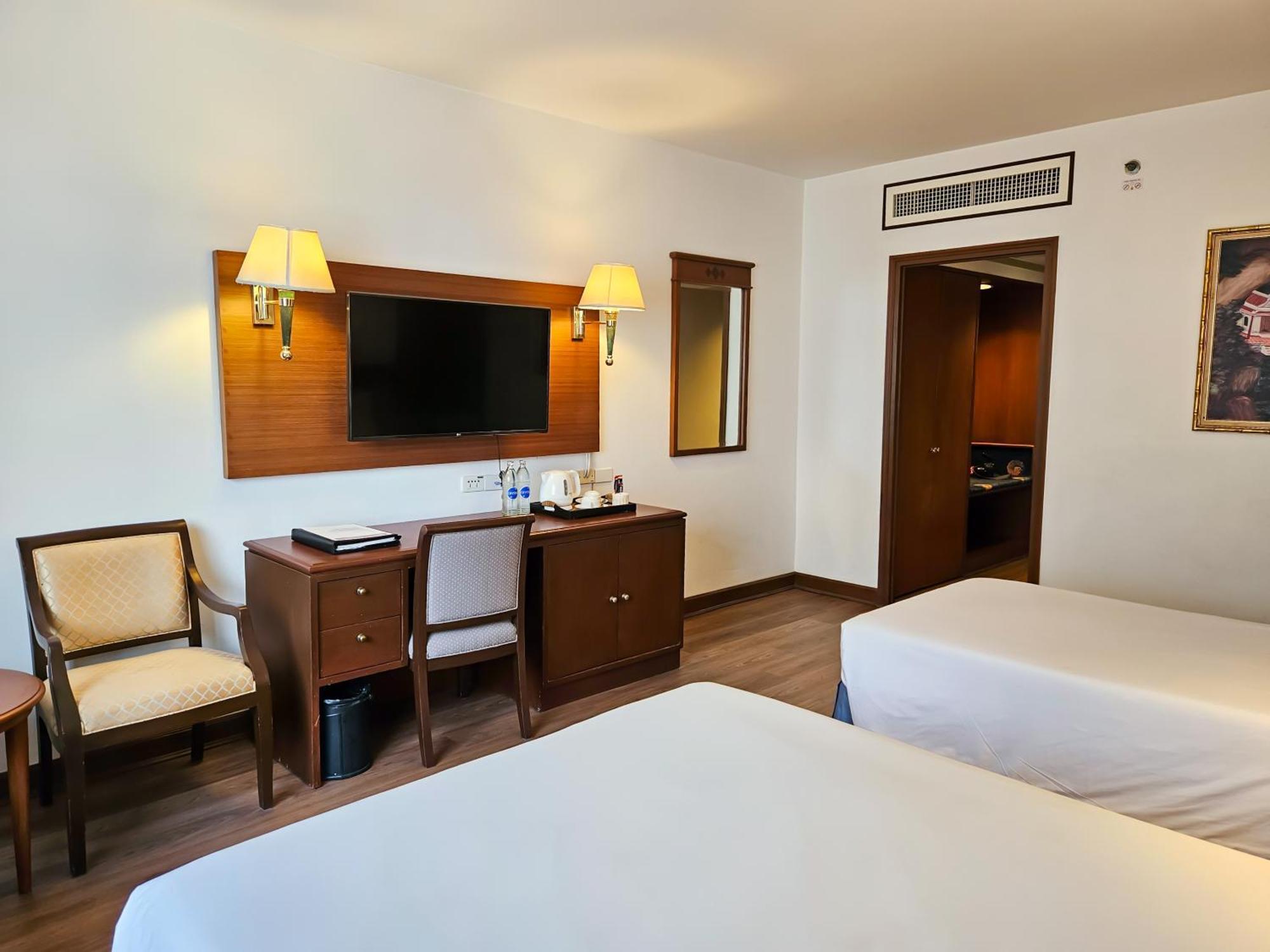 Hotel Ramada By Wyndham D Ma 4*