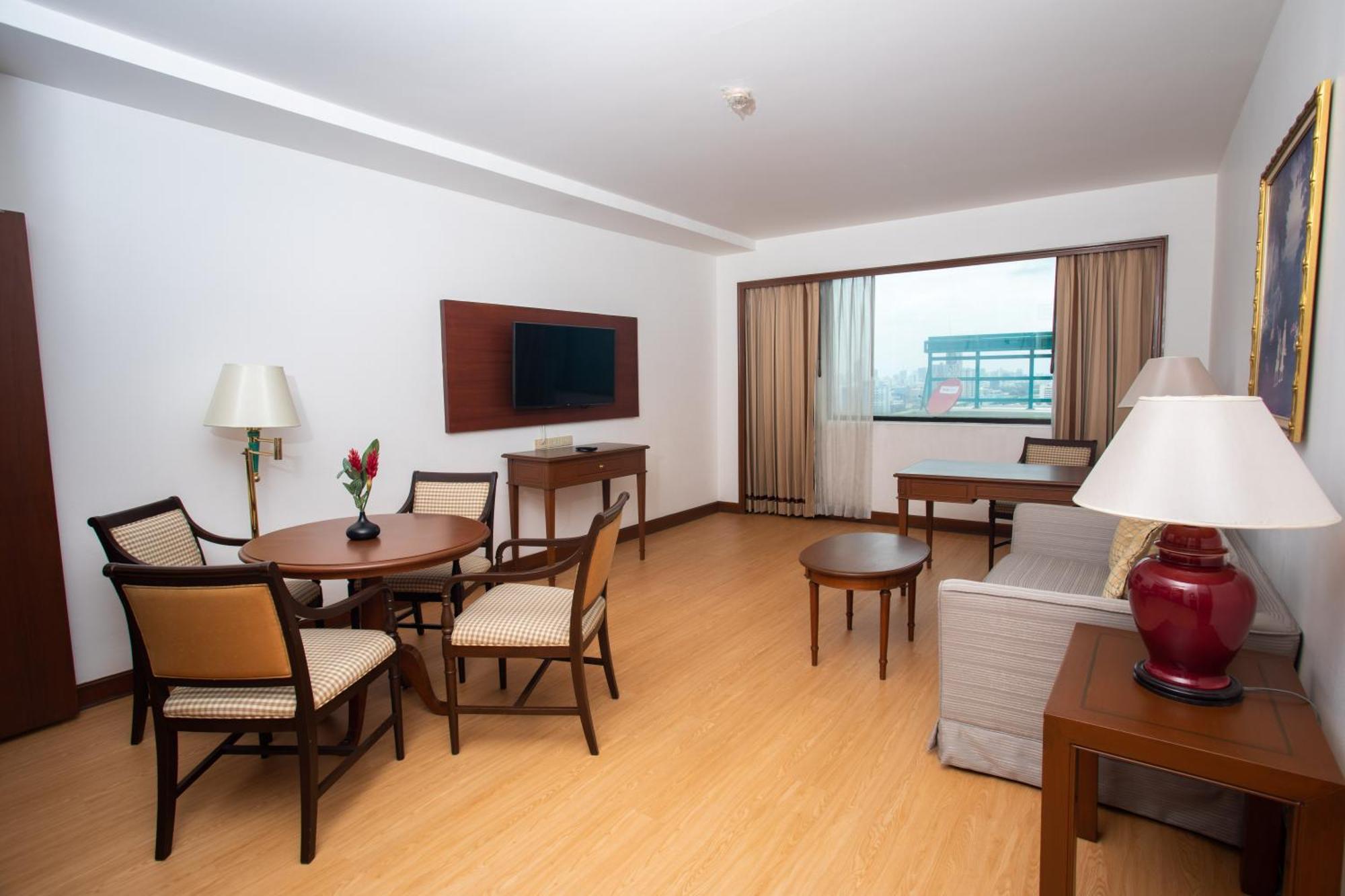 Ramada By Wyndham D Ma Hotel Bangkok